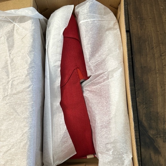 Cloudsteppers by Clarks Red Slip-On Shoes - Picture 3 of 12